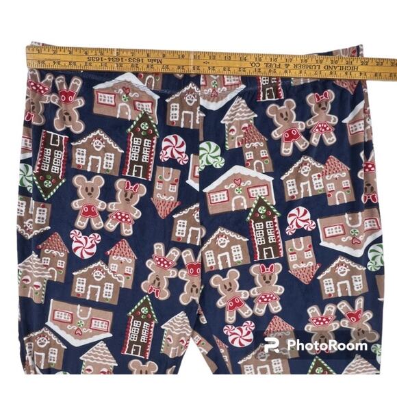 Disney Mickey Mouse Gingerbread House Two-Piece Pajama Set Sleepwear Womens 3X - Picture 10 of 11